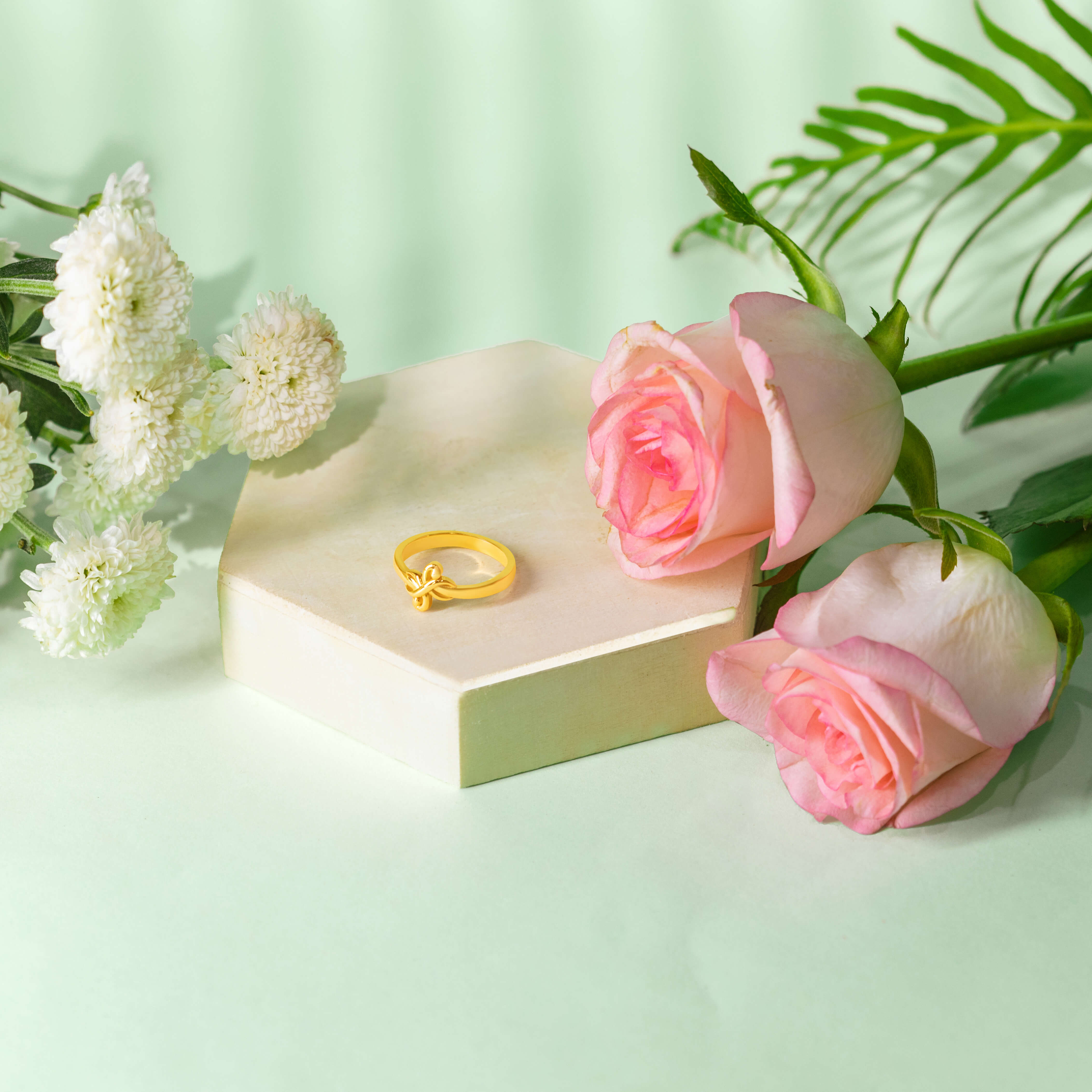Magnetic Charm 22K Gold Ring