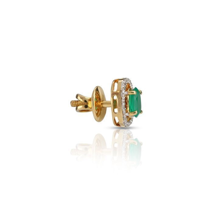 Green Elegance 18K Diamond Studs for Radiant Glow