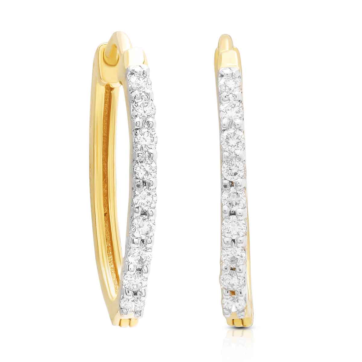 Sleek Gold Hoops with Minimal Flair