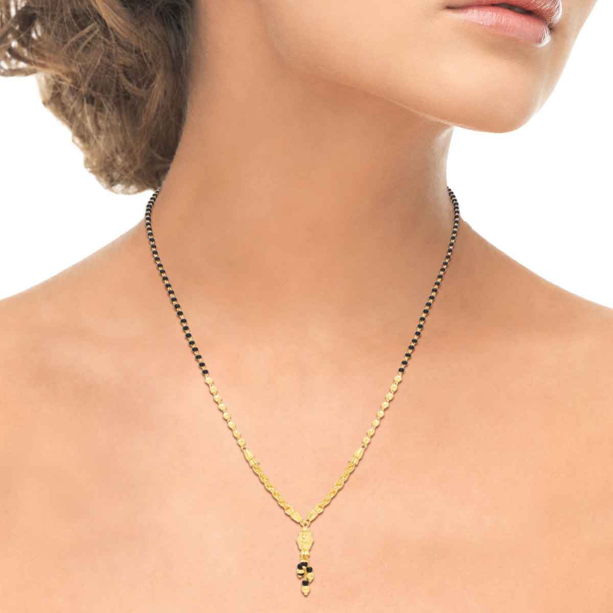 Effortlessly Stylish 22K Gold Short Mangalsutra