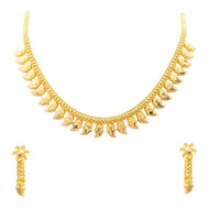 Contemporary Paisley Elegance Gold Short Necklace