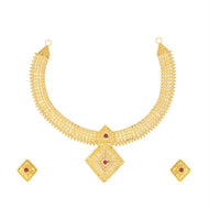 Refined Elegance Cuboid Gold Short Necklace