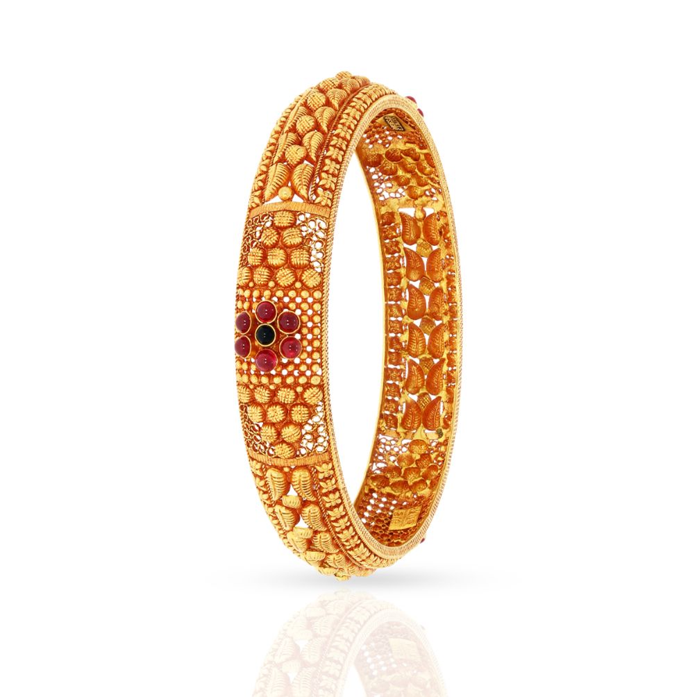 Vintage Floral Grace Gold Bangle