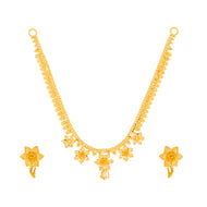 Cheerful Blossom Gold Short Necklace