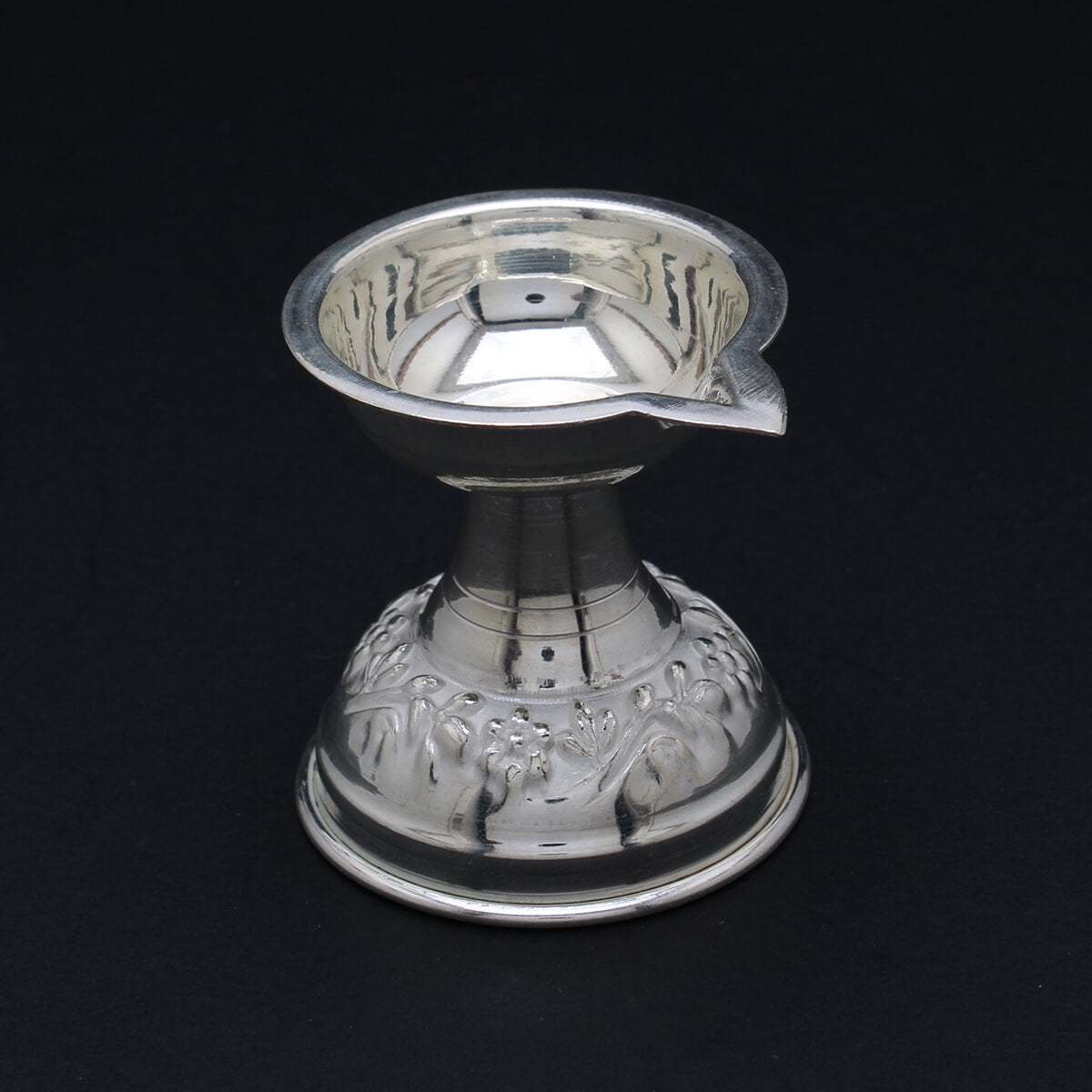 Silver Ekmukhi Niranjan For Pooja