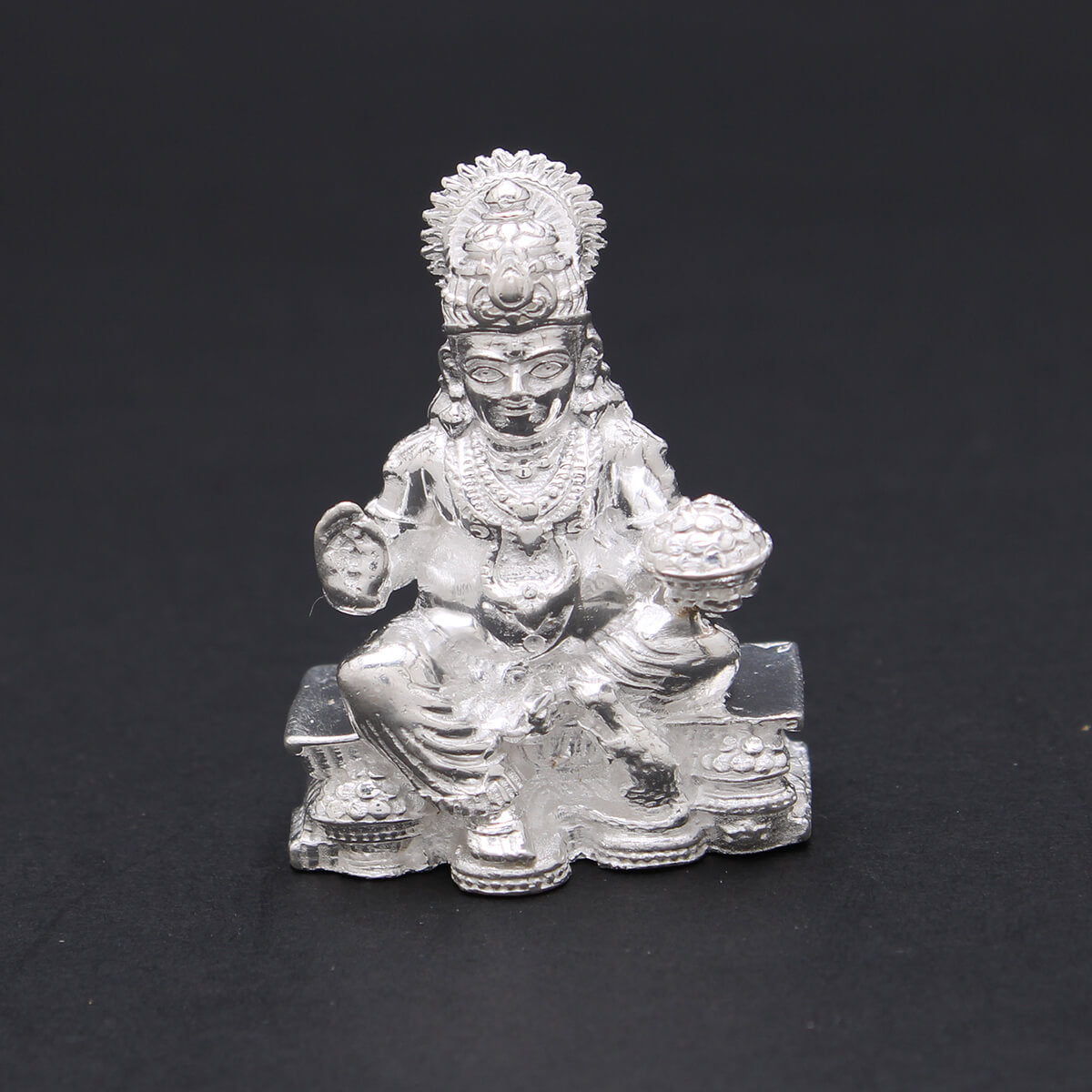 Gracious Aura Silver Kuber Idol