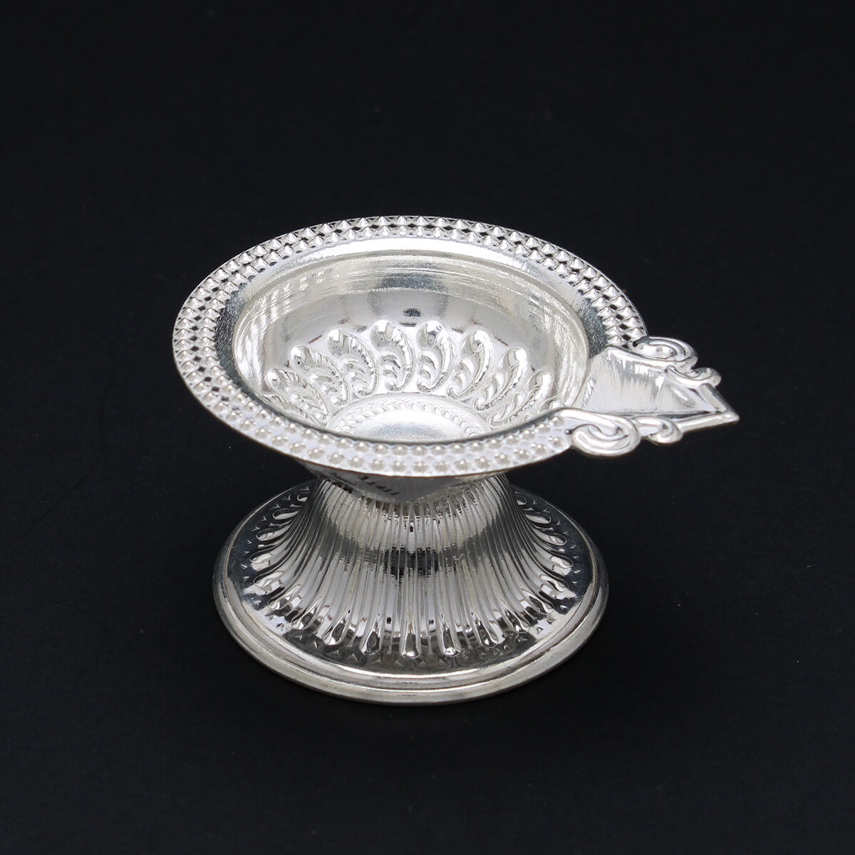 Enchanting Shine Silver Diva