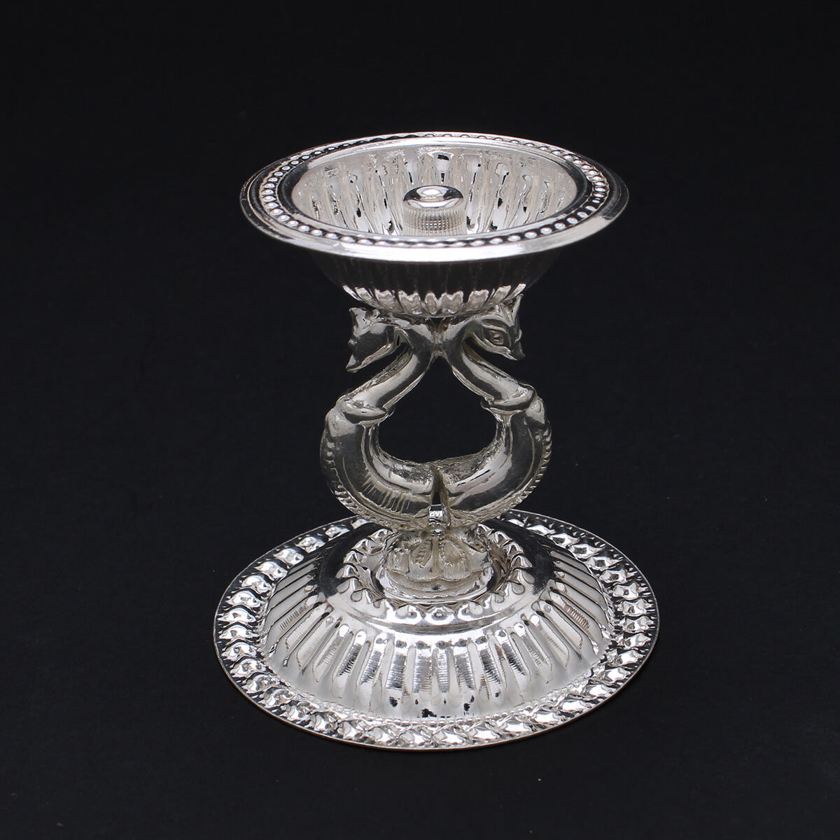 Alluring Artistic Shine Silver Diya
