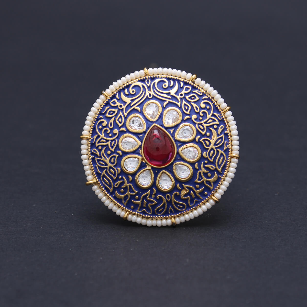 Eye Catching kundan ring