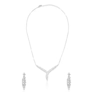 Delicate Leaf Design Necklace Set