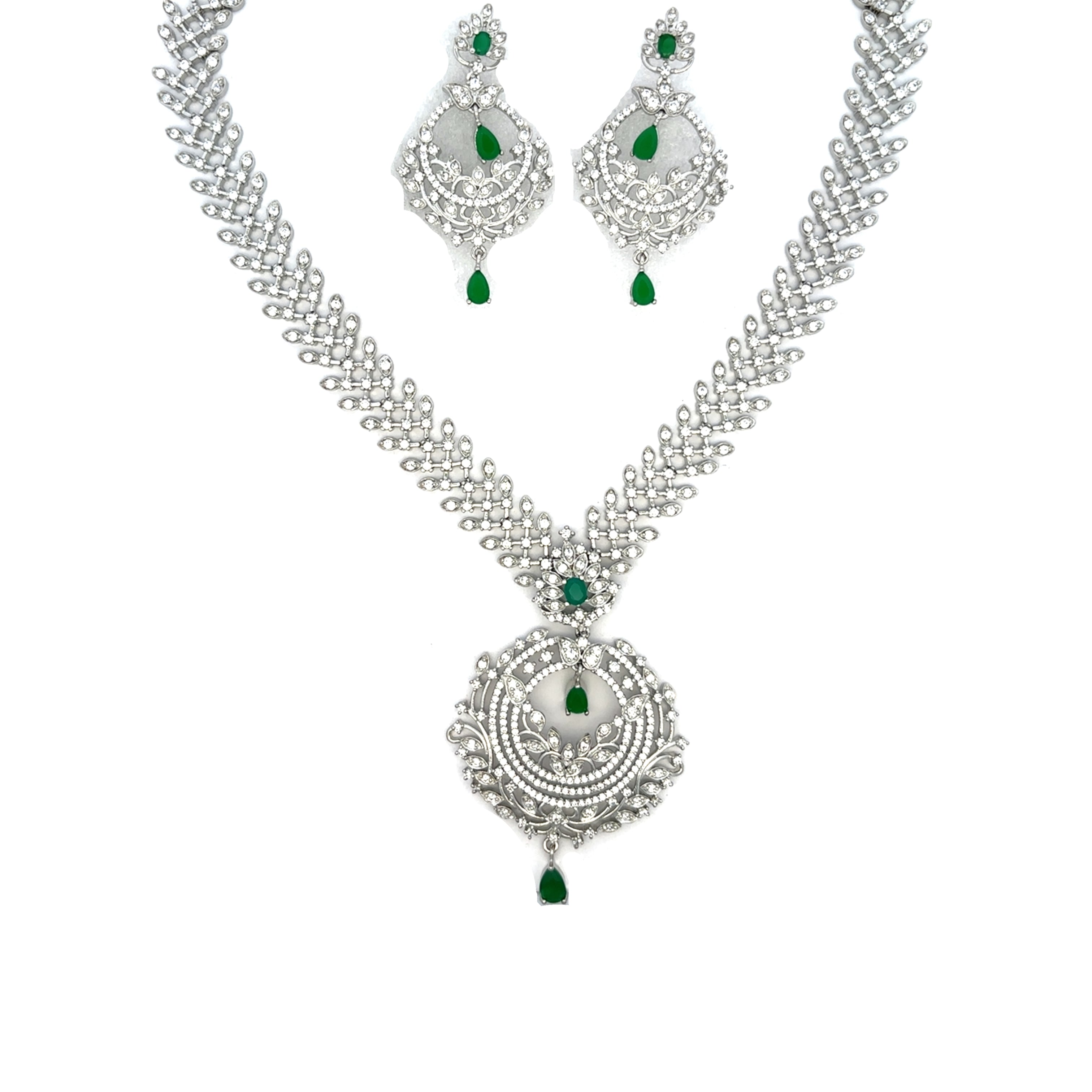 Timeless Emerald Elegance Necklace Set