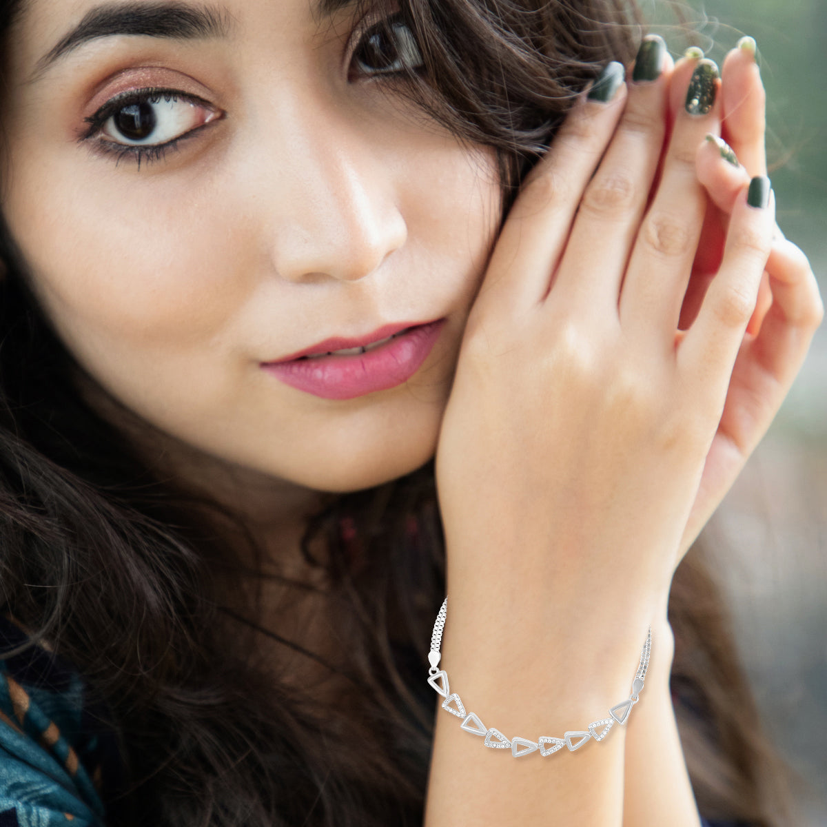 Minimal Triangle Link Fashion Bracelet