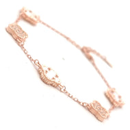 Stylish Clover Motif Bracelet