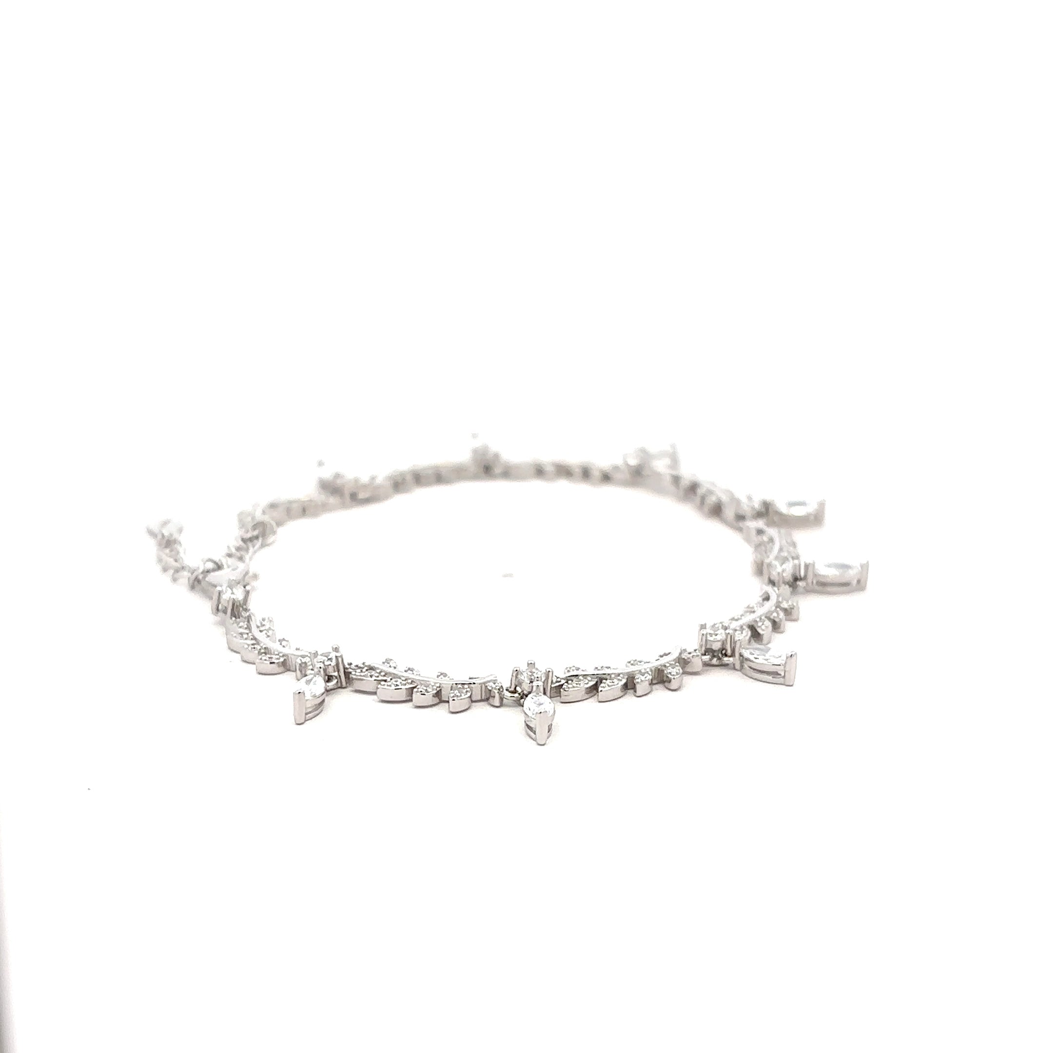 Sparkling Leaf Link Bracelet