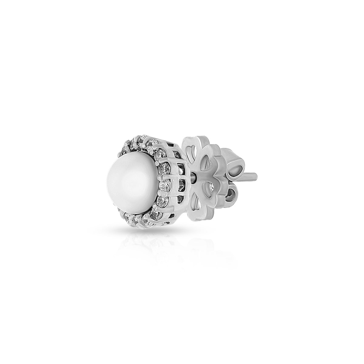 Graceful Circular Halo Pendant Set