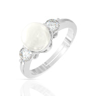 Classic Pearl Ring
