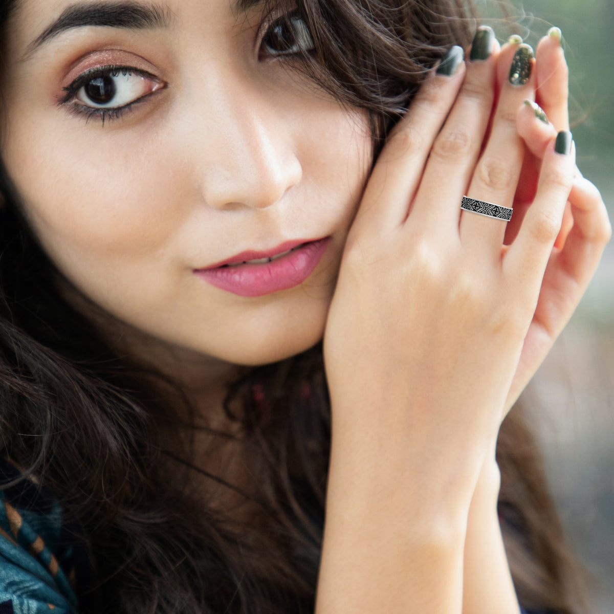 Classic Motif Pattern Ring