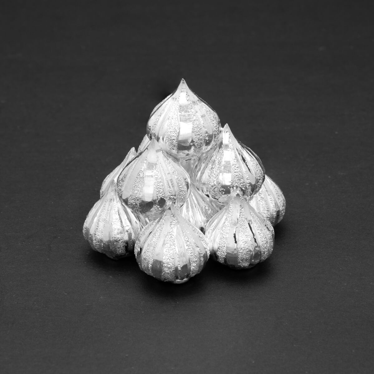 Mesmeric Shimmer Silver Modak