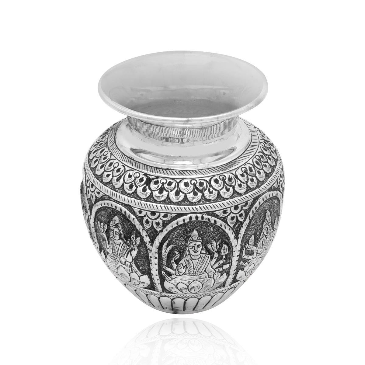 Regal Artistic Shine Silver Kalash