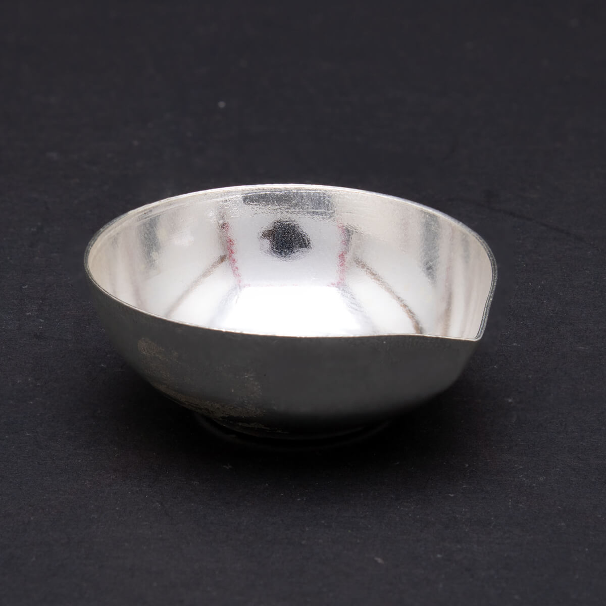 Modish Glow Silver Diva