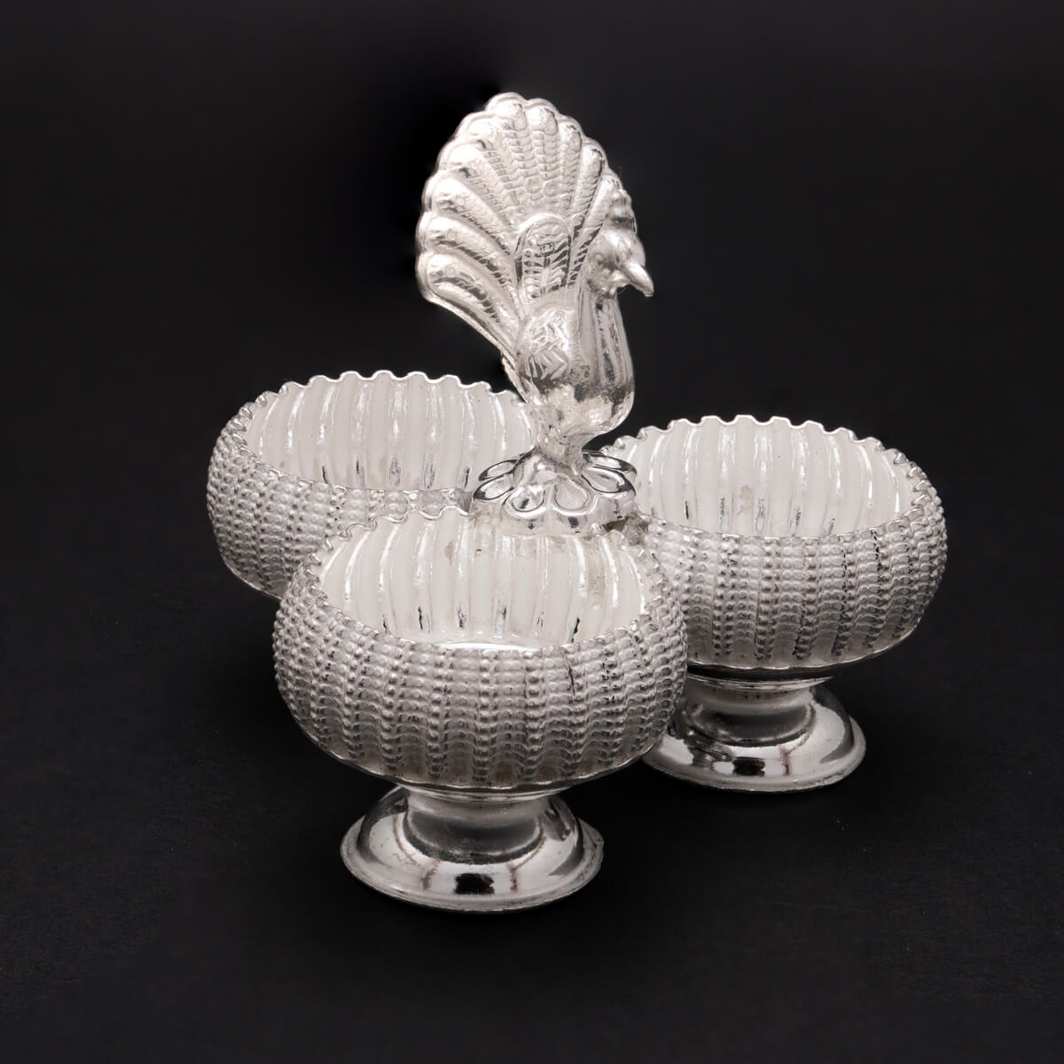 Captivating Shimmer Silver Jodwati Karanda