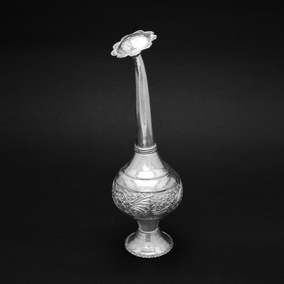 Marvelous Gleam Silver Gulabdani