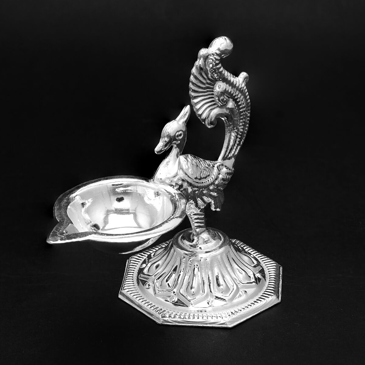 Glimmering Elegance Peacock Silver Diva