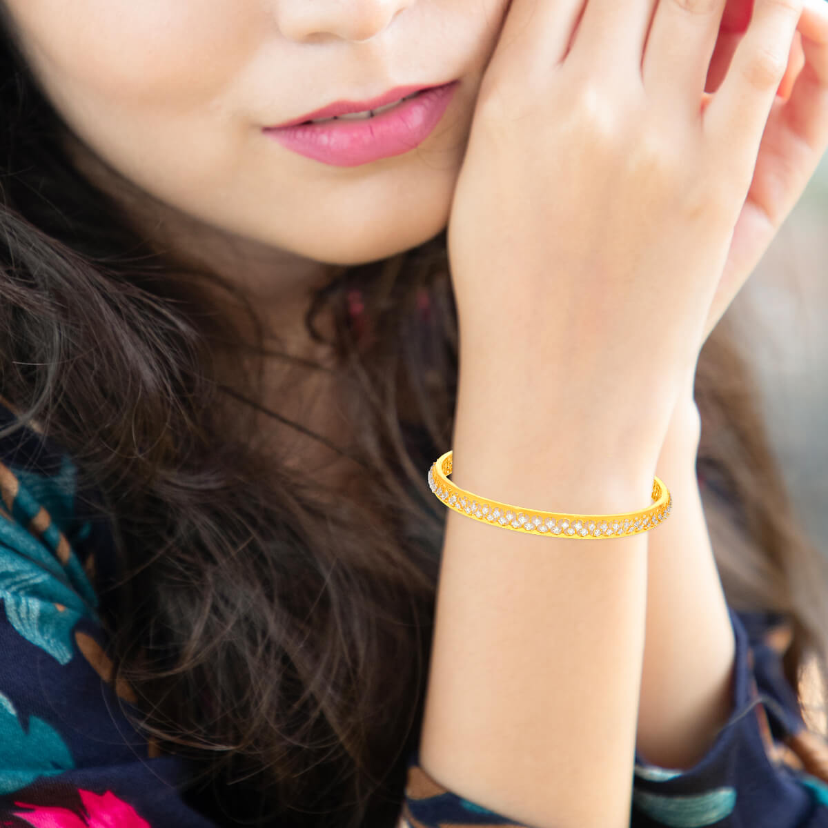 Elegant Shine Diamond Bangle