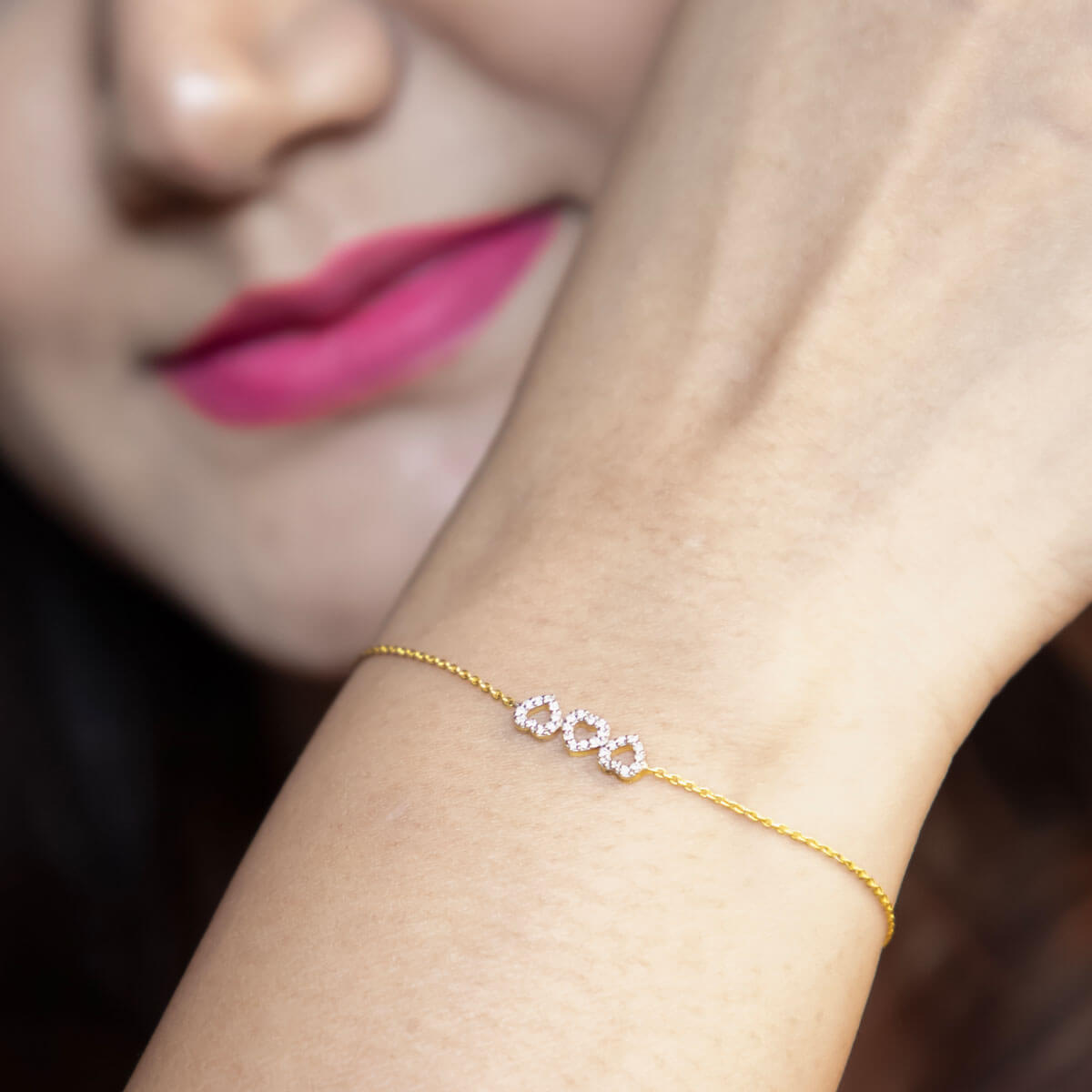 Chic Gleam Diamond Link