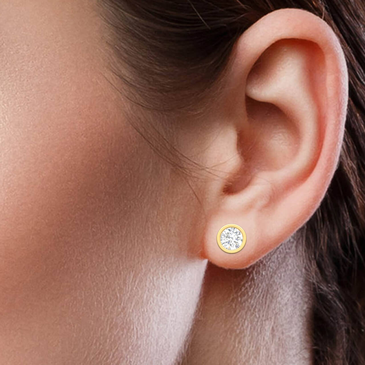 Simple Charming Solitaire Studs