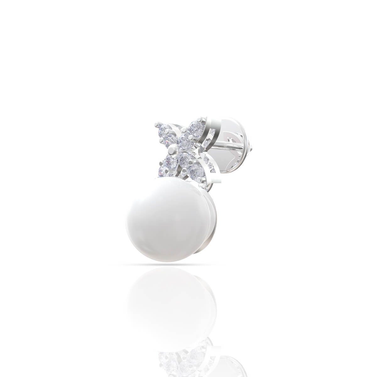 Bold and Sleek Star Design 18K Gold Studs