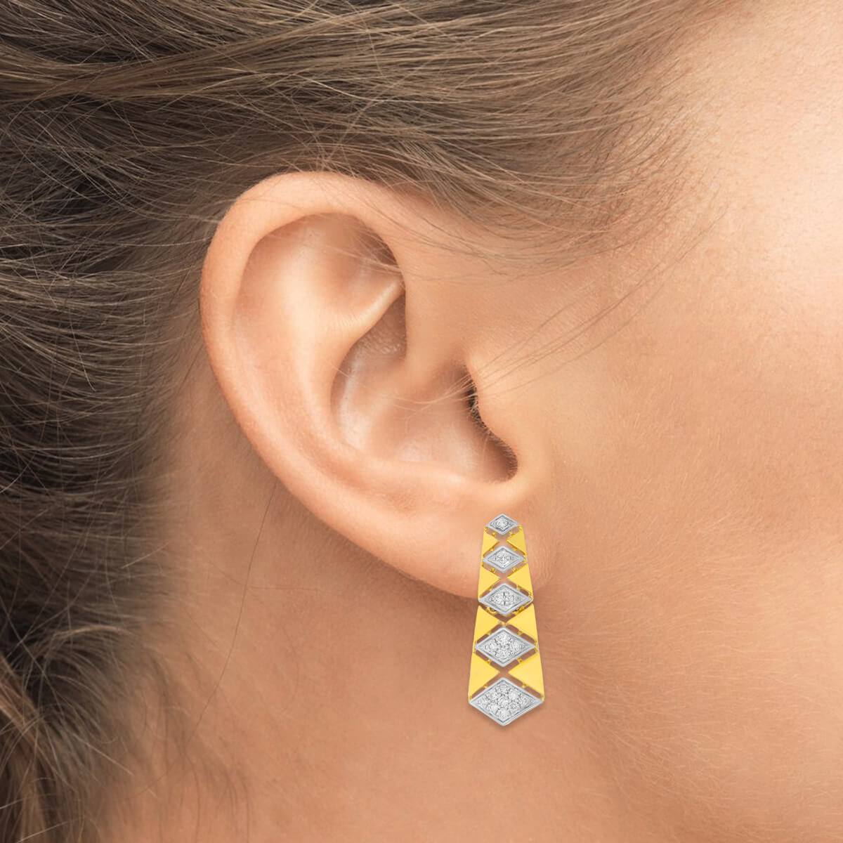 18K Charming Blossom Gold Stud Earrings