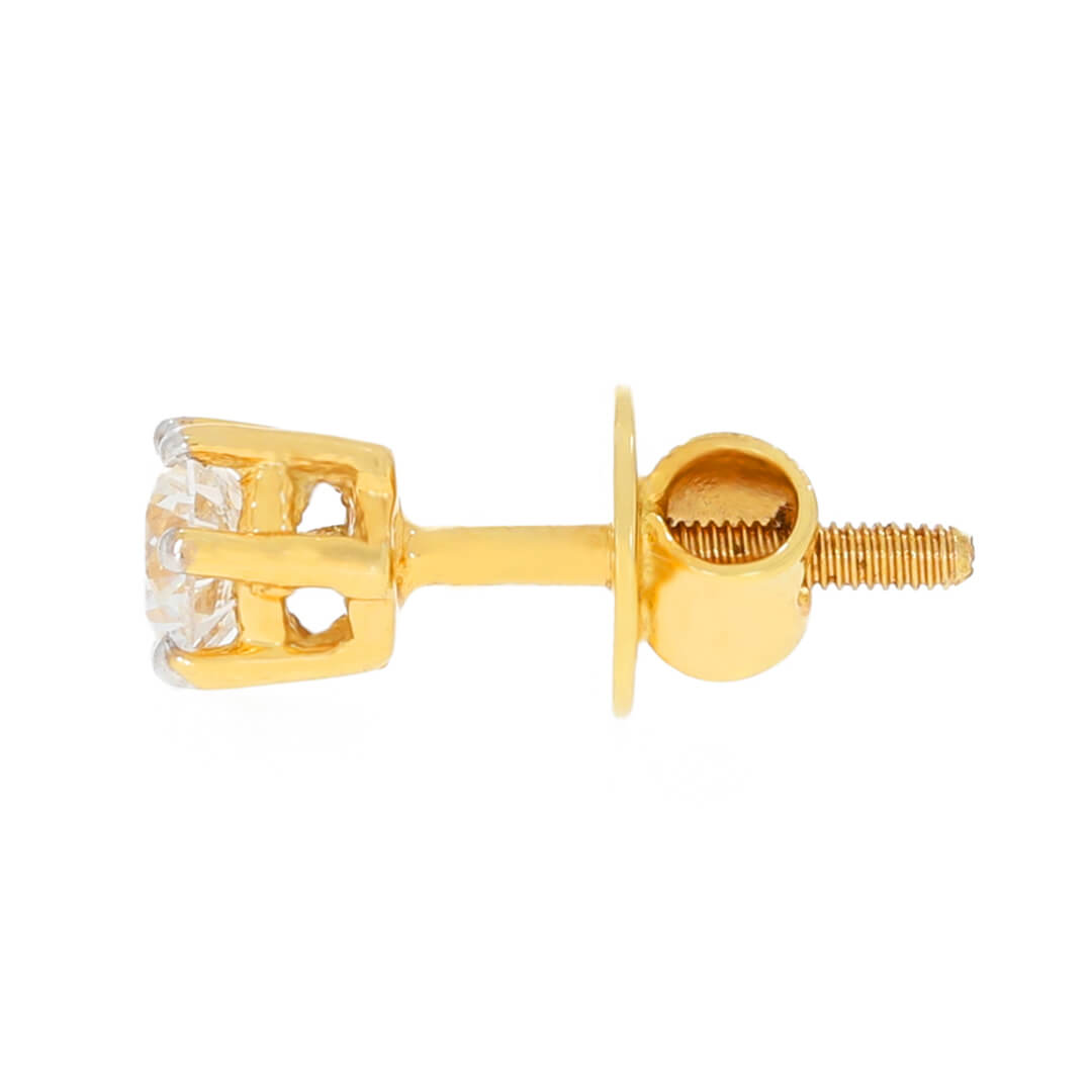 Chic and Subtle 18K Diamond Studs