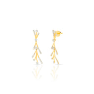 Chic 18K Diamond Danglers for Sleek Stylish