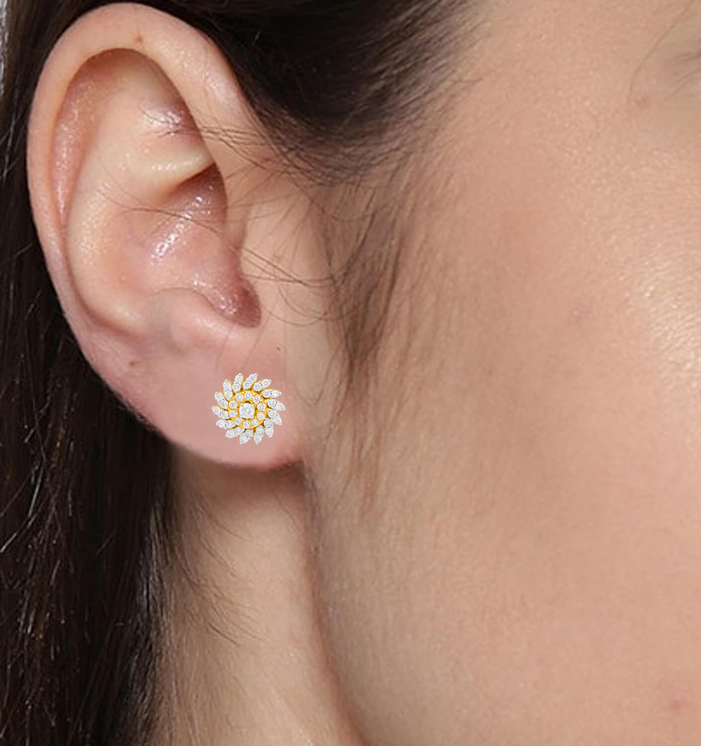 Elegant Full Blossom 18K Gold Studs