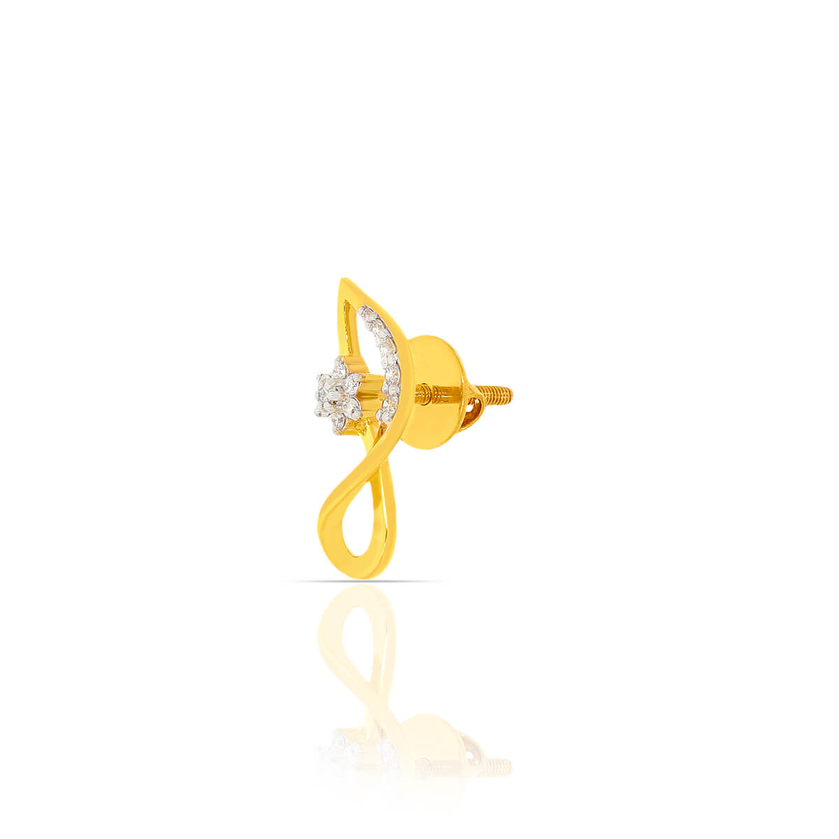 Sparkling 18K Gold Studs