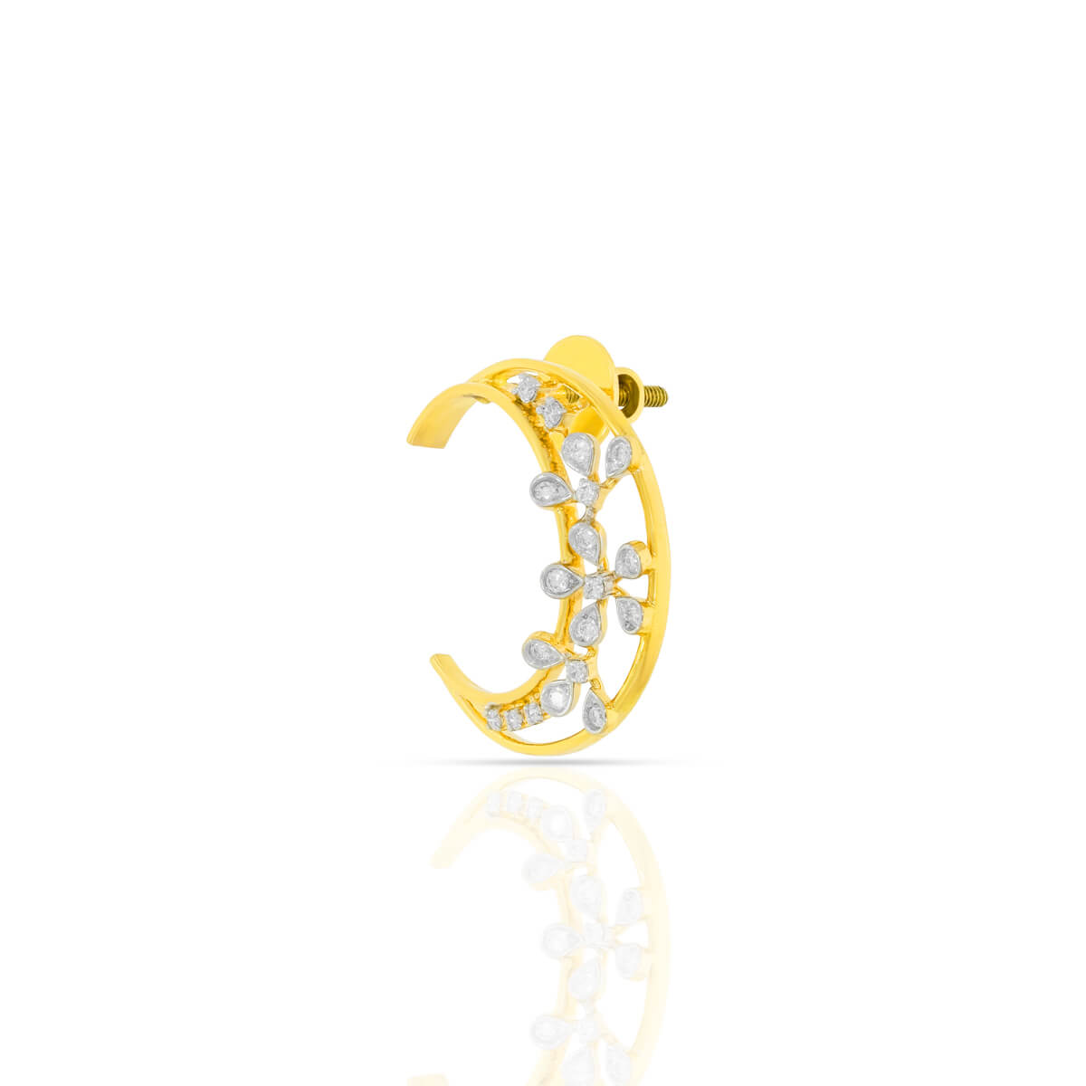 Stylish Crescent Design 18K Studs for Modern Elegance