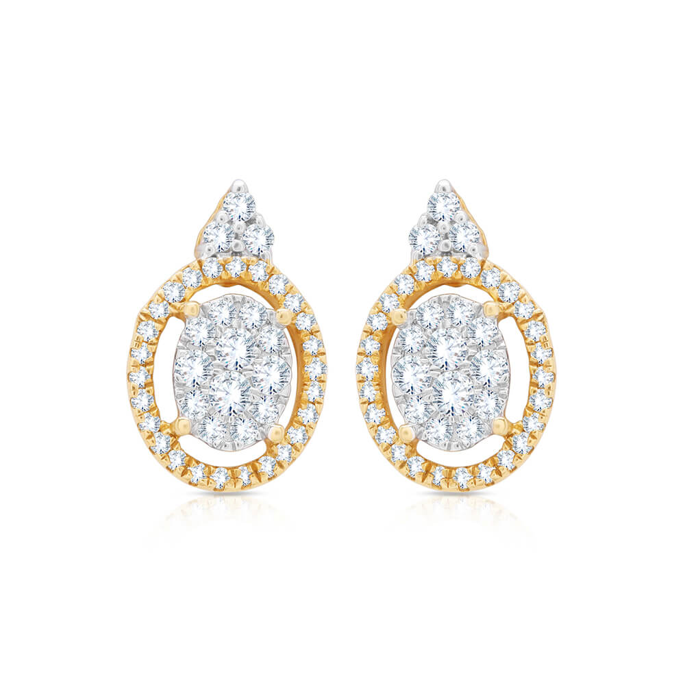 Dazzling Oval Diamond Pendant Set