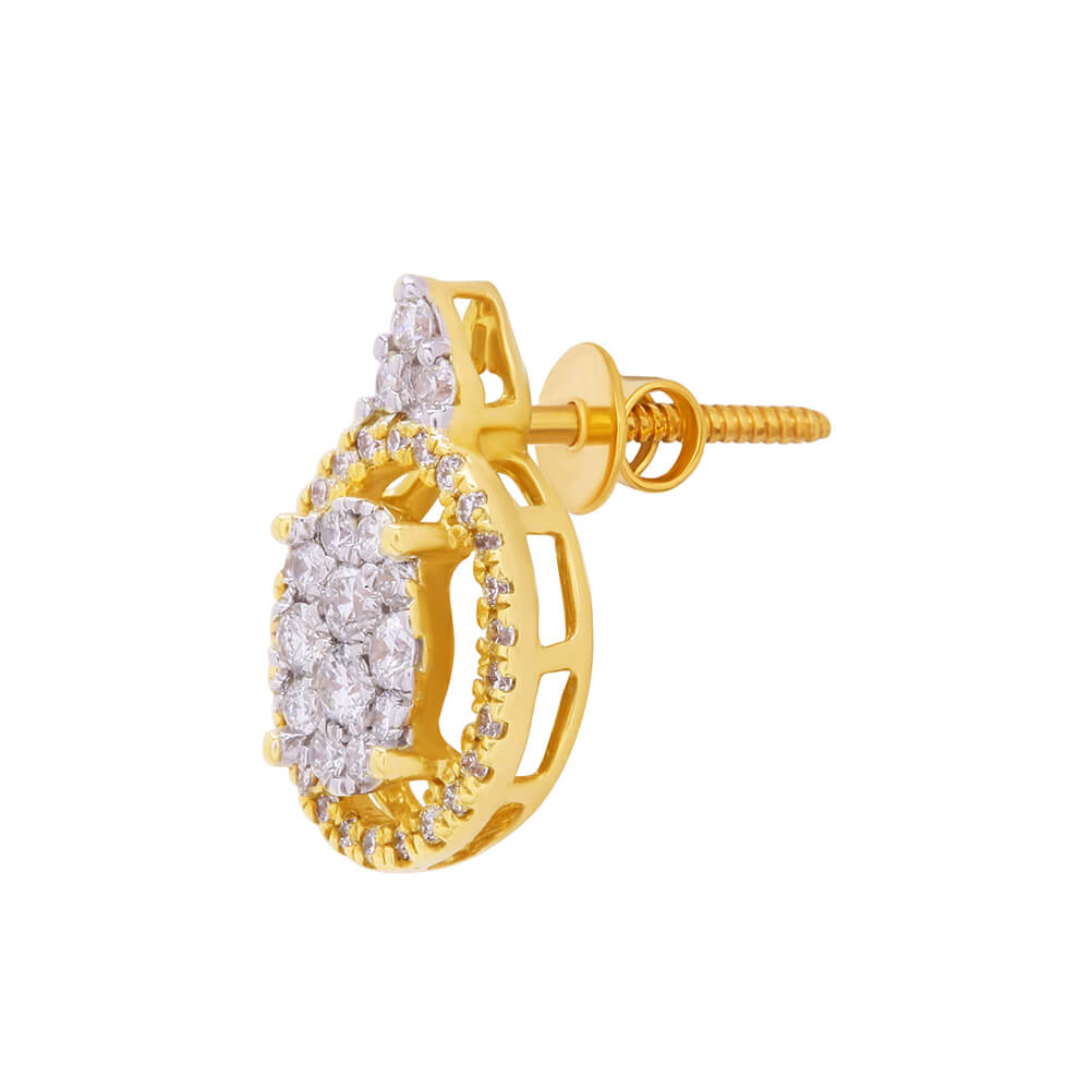 Dazzling Oval Diamond Pendant Set