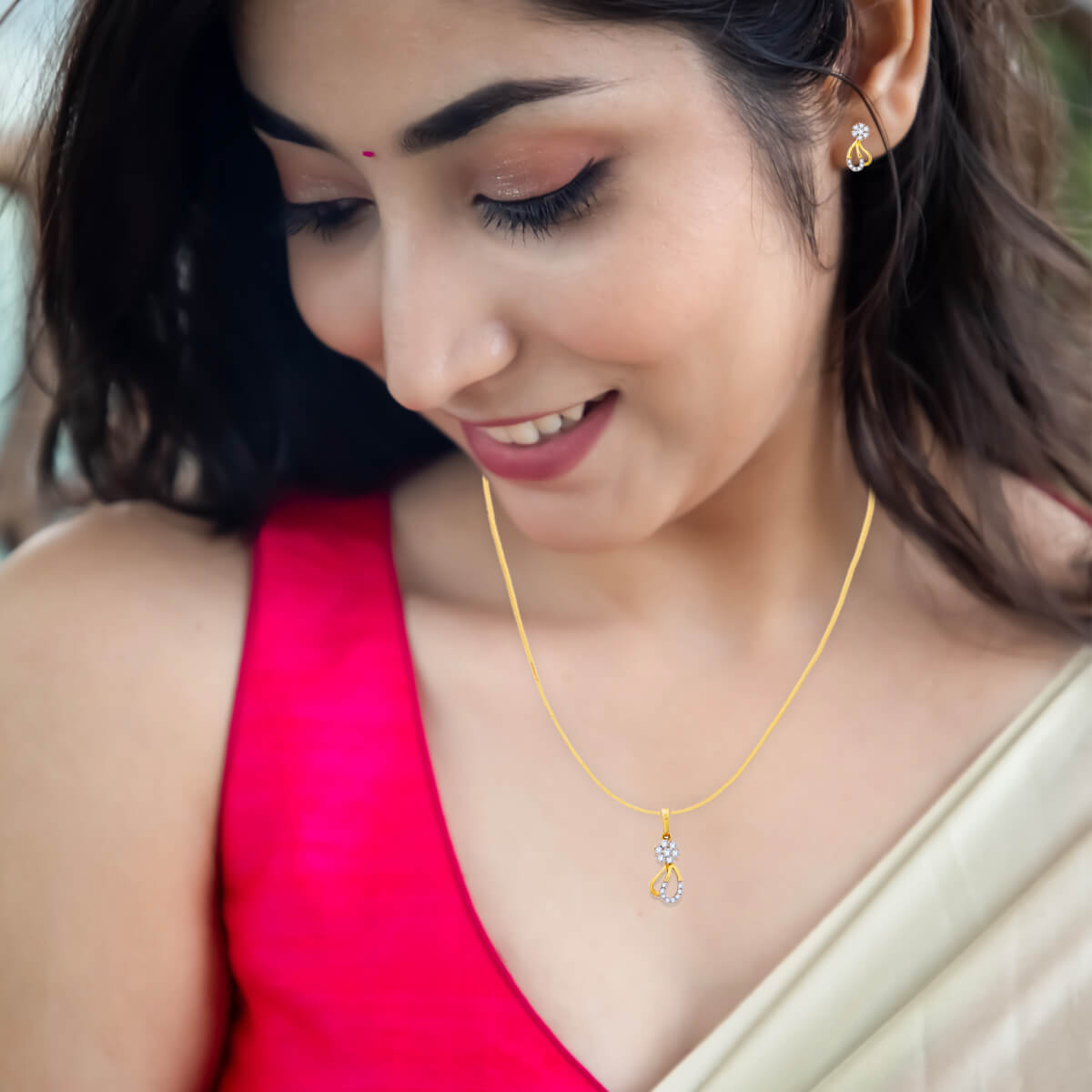 Charming Dazzle Diamond Pendant Set