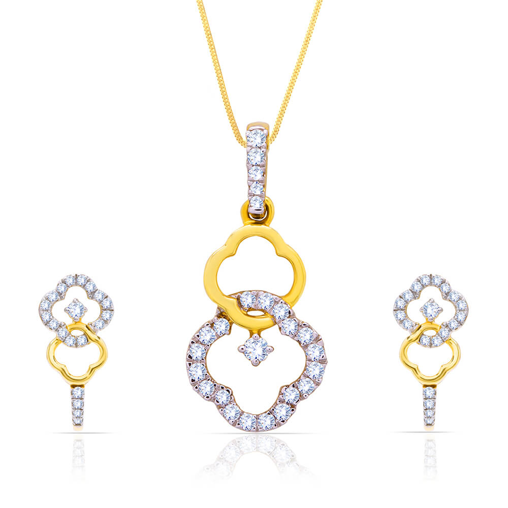 Petite Clover Dazzle Diamond Pendant Set