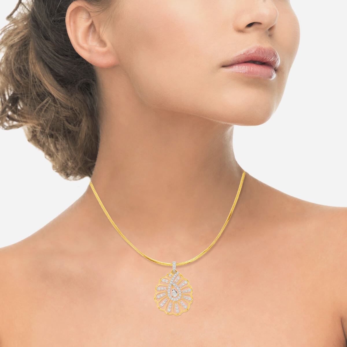 Marvelous Shine Diamond Pendant