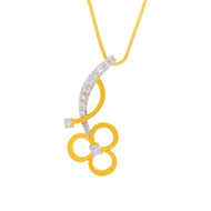 Chic Clover Radiance Diamond Pendant