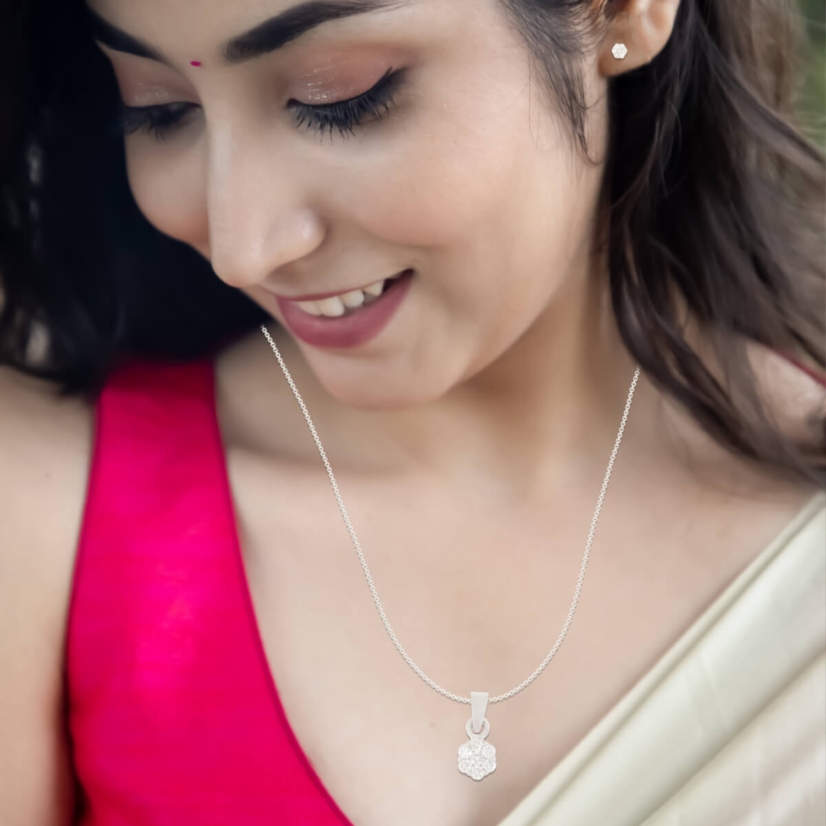 Stunning Hexa Dazzle Diamond Pendant Set