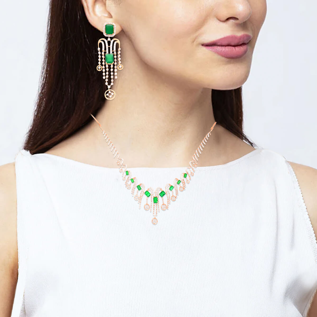 Sophisticated Shine Diamond Necklace