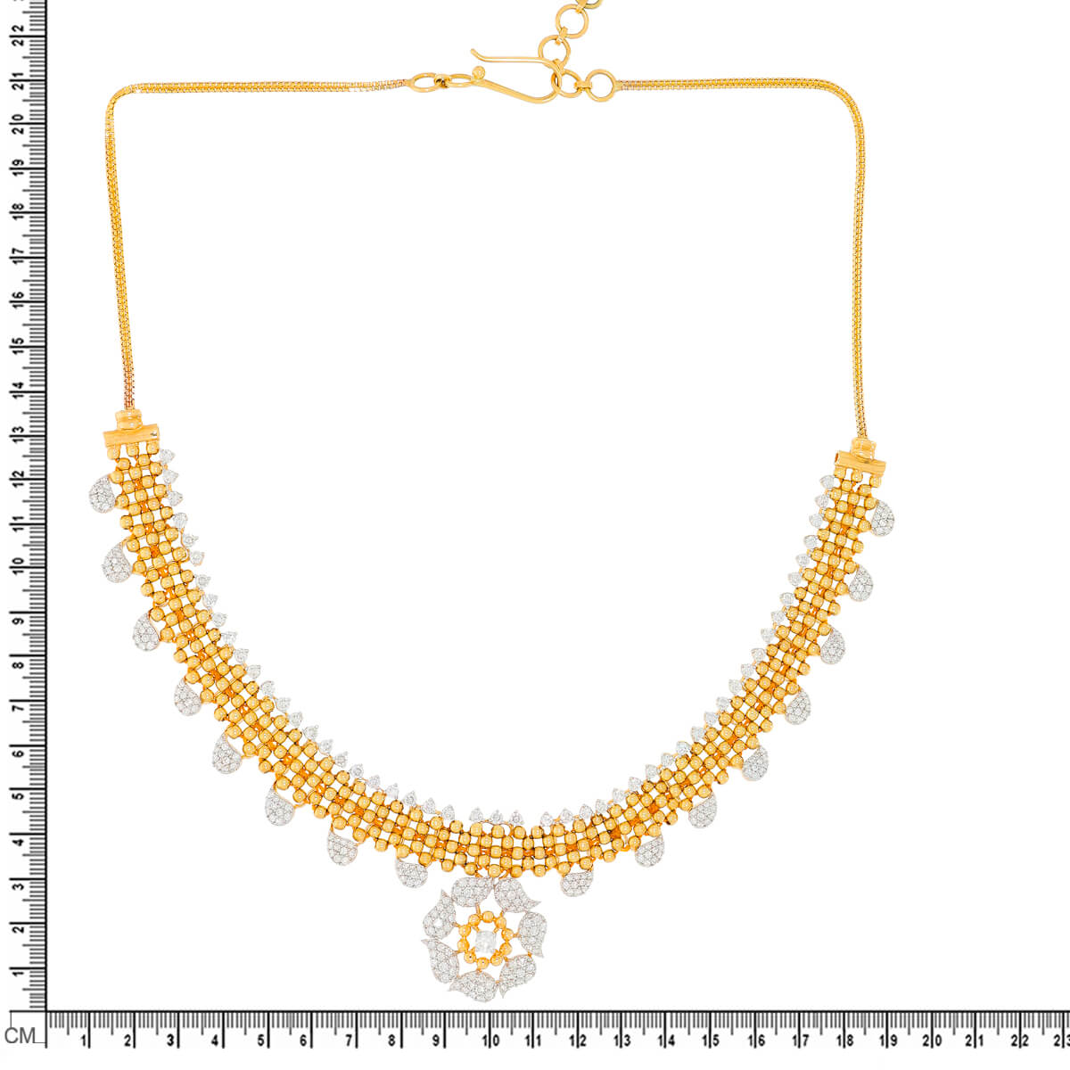 Cheerful Bloom Diamond Short Necklace
