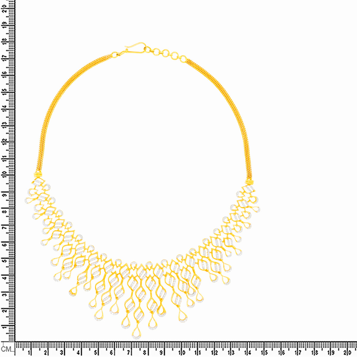 Mesmerising Shimmer 18K Diamond Short Necklace Set