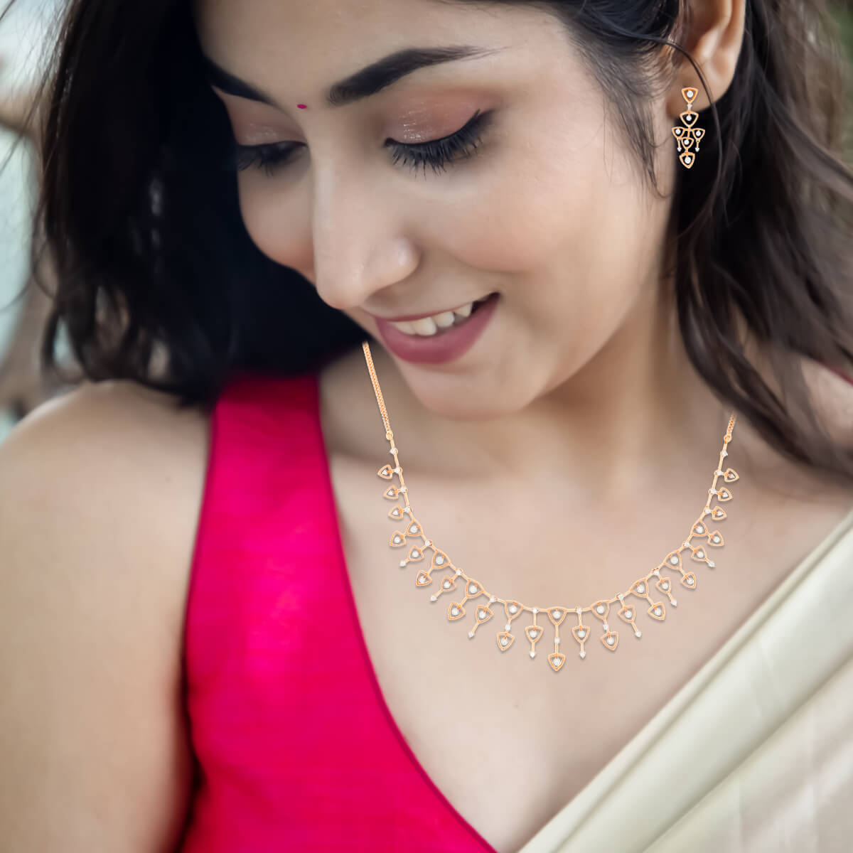 Charming Glow Diamond Short Necklace