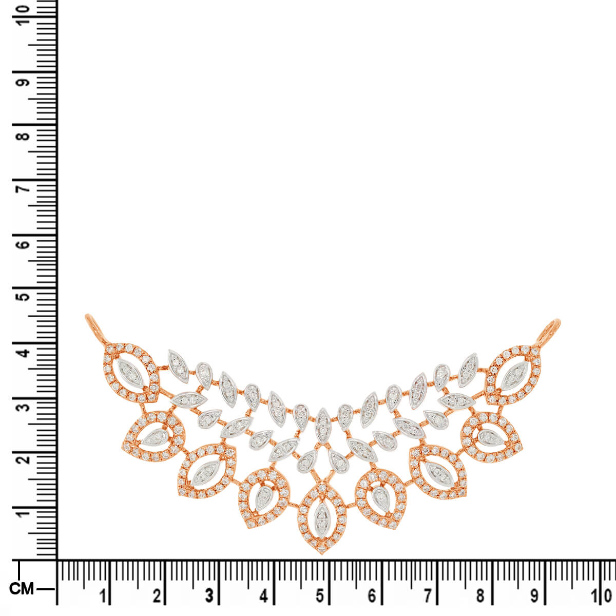 Contemporary Elegance Diamond Tanmaniya 18K