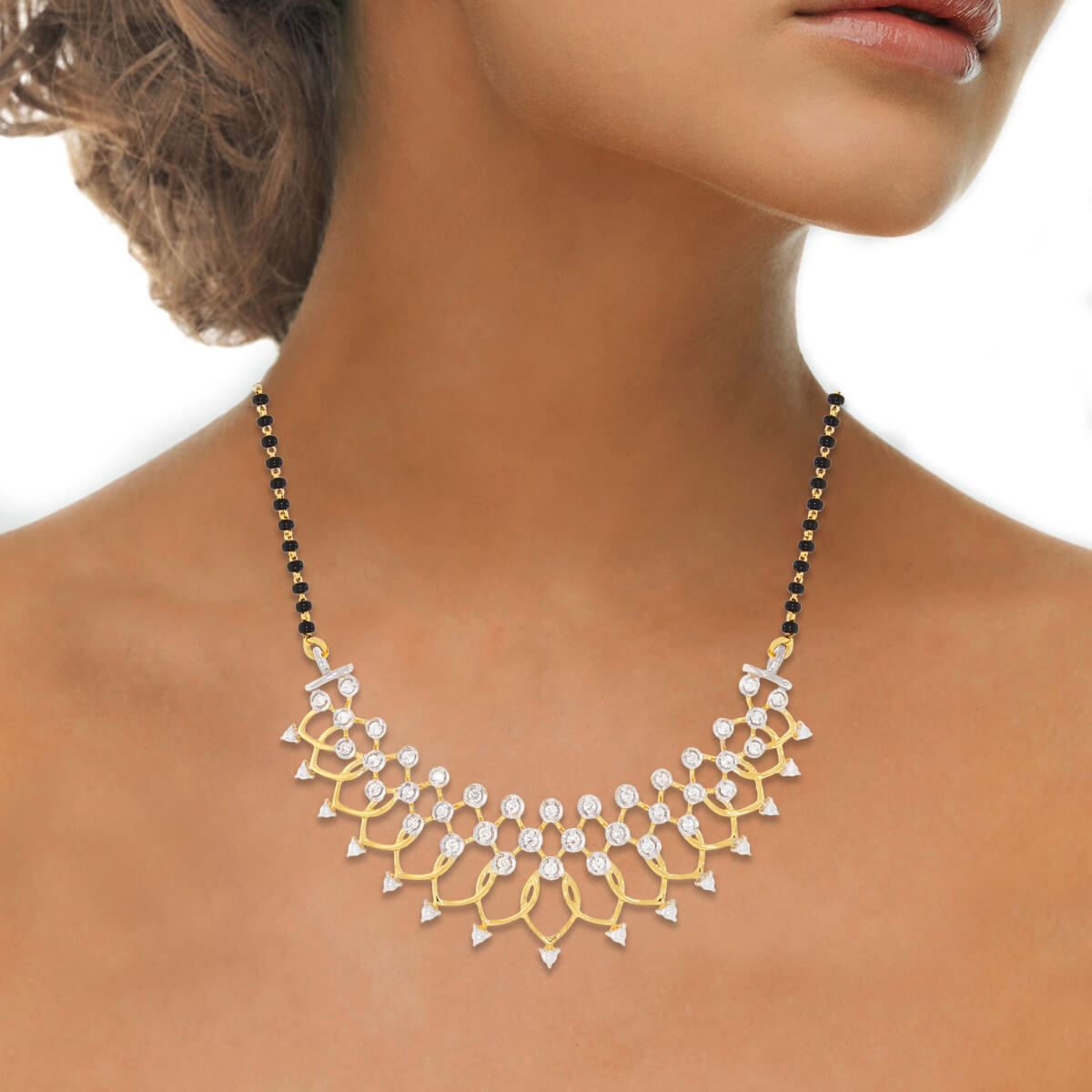 Luxurious 18K Diamond Tanmaniya